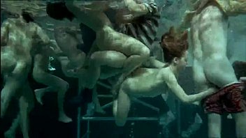 Orgía submarina - En el signo de la virgen (1973) Escena de sexo 7