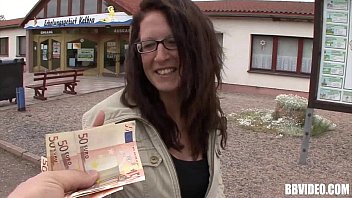 Puta alemana tetona follada por dinero