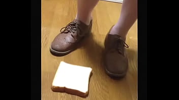 【Fetiche】 Zapatilla de deporte de aplastamiento de pan