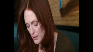 Amanda seyfried y Julianne Moore escena lésbica en Chloe (1080p)