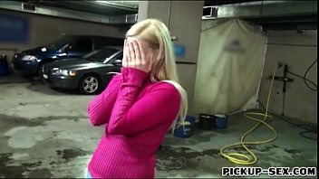 Kinky Eurobabe Ellen fucked in car park