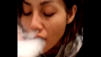 Putinha Smokes Marijuana In Pika Do Irmão