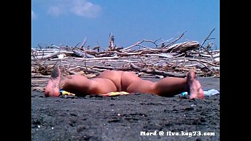 Beach Voyeur Free Voyeur Porn Video