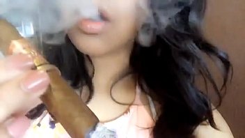Instagram woman smoke