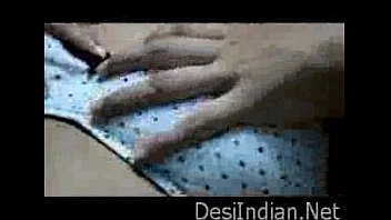 Indian Girl dans la chaleur et se masturber