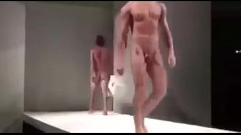 Hot - Nude fashion show