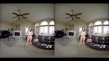 Sexo Anal com Sophia Grace em Realidade Virtual!