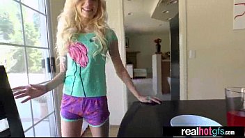 (Piper Perri) горячая настоящая подруга показывает перед камерой ее сексуальные навыки, фильм-28
