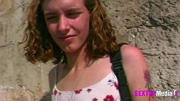 Voller Film von ficken Amateur Teens Mallorca mit Einfügungen in Muschi & Arsch
