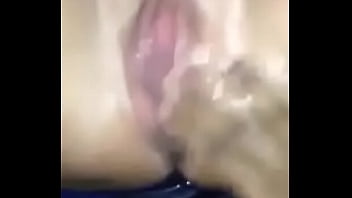 Making this sexy ass foreign squirt good