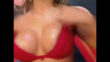 Beautiful Webcam Slut Fucking Her Pussy