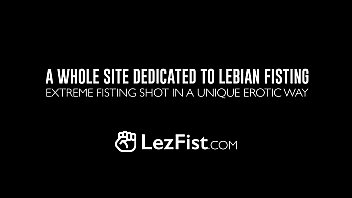 lezfist-3-6-217-video-dildo-sorpresa-72p-1