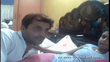 Amantes indianos fazendo isso pela webcam