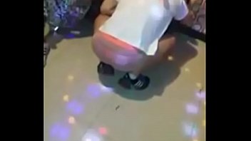 [Korean porn] Putting panties on in karaoke - Korean porn -