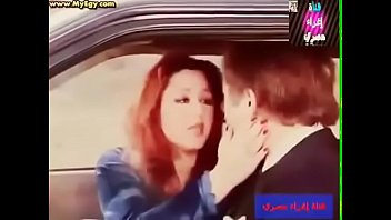 A prostituta é um chefe rígido, e Mahmoud Shabaa, corte os lábios?