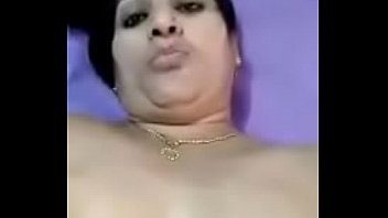 Секретный секс тетушки Kerala Mallu с другом мужа 2