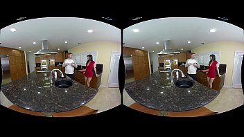 Naughty America VR - foda-se a mãe gostosa do seu amigo!