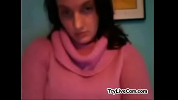 Teen wants sex on her webcam at TryLiveCam.com