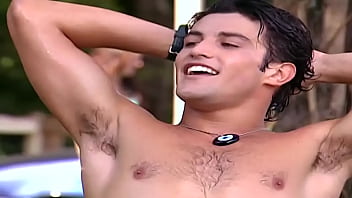 Marco Antônio Gimenez in swim trunks in Malhação 2005