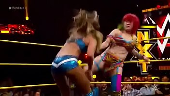 Asuka vs Emma NXT.