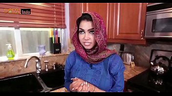 Hot Arab Hijabi Muslim Gets Fucked by man XXX video Hot