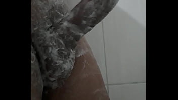 Srinsubordinado - tomando banho de pica dura