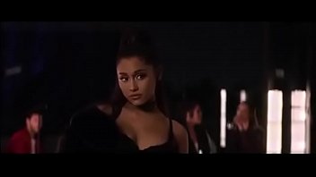 Ariana Grande - break up with your girlfriend, i'm bored