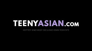 Asian teen Christy Love eating lesbian pussy in kimono 69