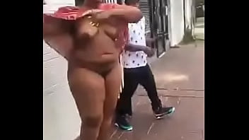 Big Aunty showing her nude body her friends