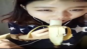 한국야동 벌써부터 바나나로 목까시 연습
