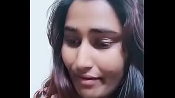 Swathi naidu compartiendo su nuevo número de aplicación para videos de sexo