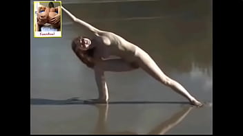 Novinha delícia fazendo Yoga nua parte 6