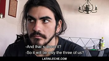 LatinLeche - Süßer Latino-Hipster bekommt eine klebrige Sperma-Gesichtsbehandlung