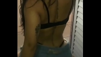 Bellissimo brasiliano tatuato