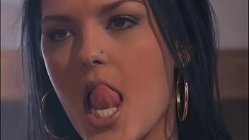 Putain Busty Sinner pour mon plaisir anal sale - (Scène HD)