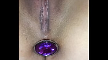 Fitting anal plug delights
