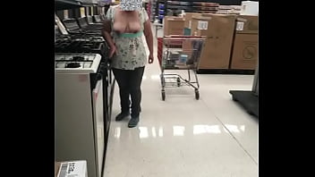Esibizionismo a Walmart