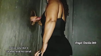 Angel Davila chupando no buraco do gloryhole veja vídeos Completos no canal Angel Davila bbb Aqui no Xvideos