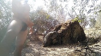Paja y desnudez en roca/Jerk off at a rock