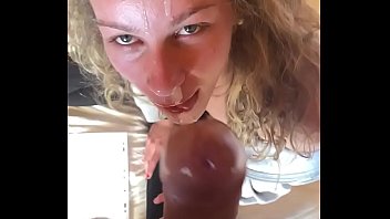MY 18 YEAR OLD GIRLFRIEND SWALLOWS ALL MY CUM BEFORE WORK