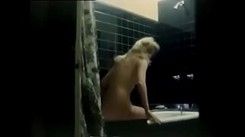 American Nightmare: Sexy Nude Bath Girl