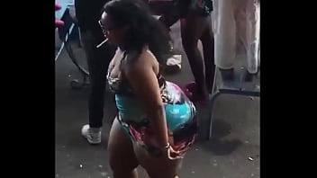 Big Booty African Queen Twerking Upskirt