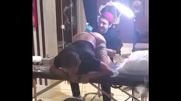 Anitta tattooing the cu