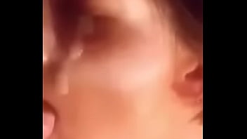Blowjob and cumshot video from her phone