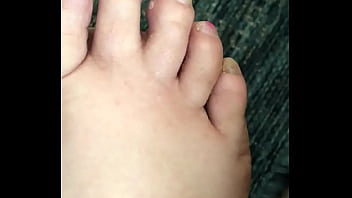 Short toes dry feet