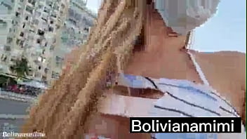Sem calcinha no causadao de Copacabana provocando mostrando a ppkinha Quer ver o video completo? Entra no bolivianamimi.tv