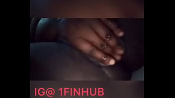 Finhub sexy pussy squirting all over the floor