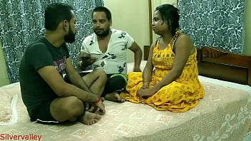 Namorada gostosa indiana compartilhada com um amigo desi por dinheiro :: Com áudio hindi
