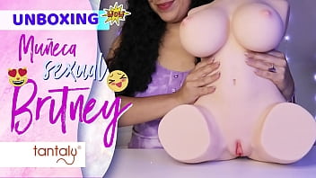 タンタリーのブリトニーセックス人形をテスト - スペイン語で開梱 / AGATHA DOLLY