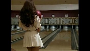 Nude Bowling Party [1995]